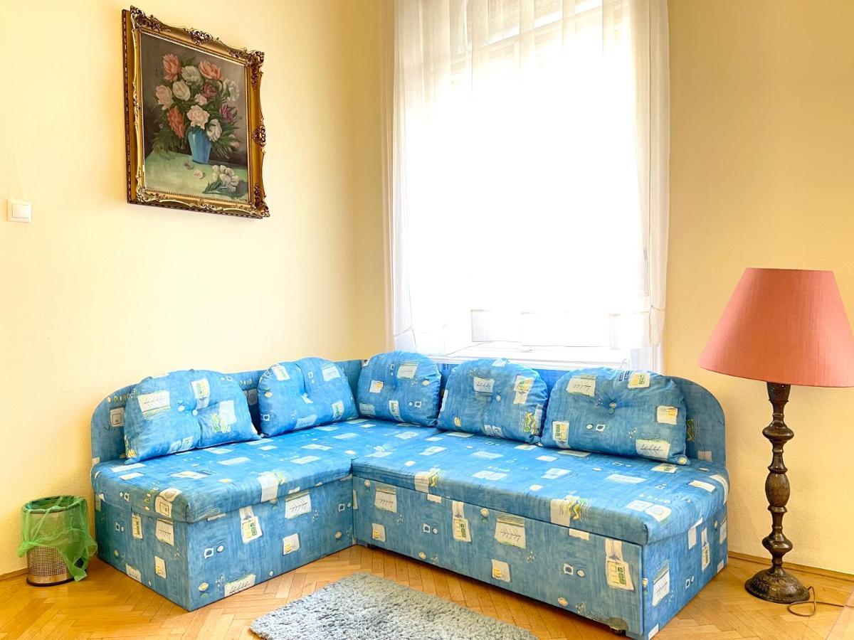 Isabelle Residency - Balcony & A.C Apartment บูดาเปสต์ ภายนอก รูปภาพ